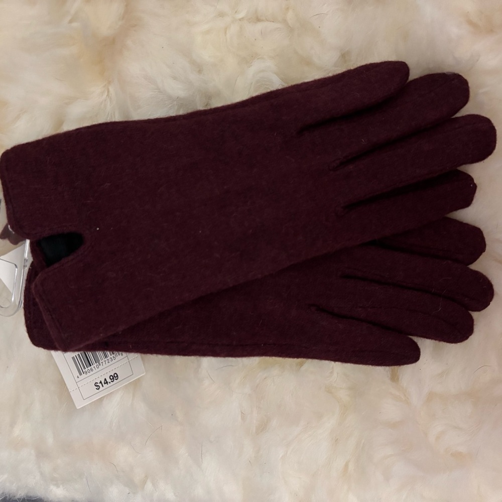 Target Burgundy Women's Gloves